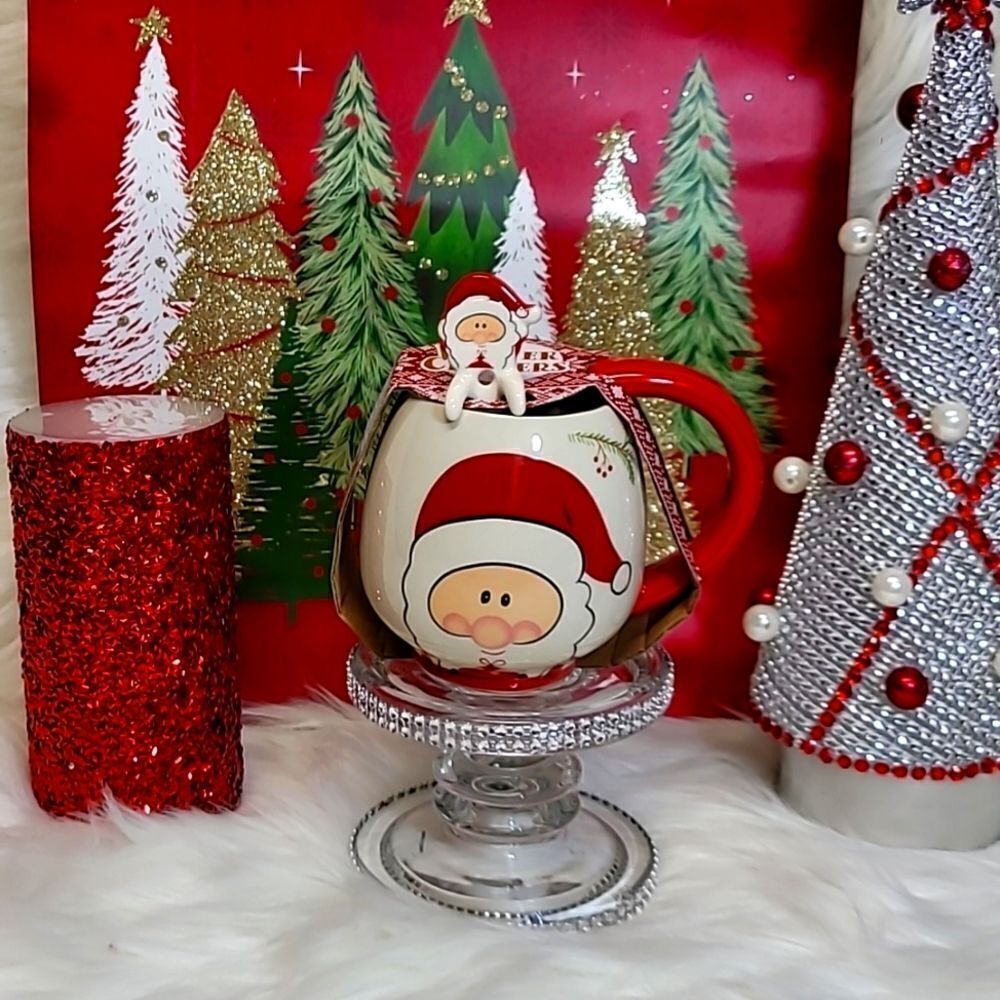 SANTA Xmas Red White Coffee Mug and Santa Spoon Christmas Set